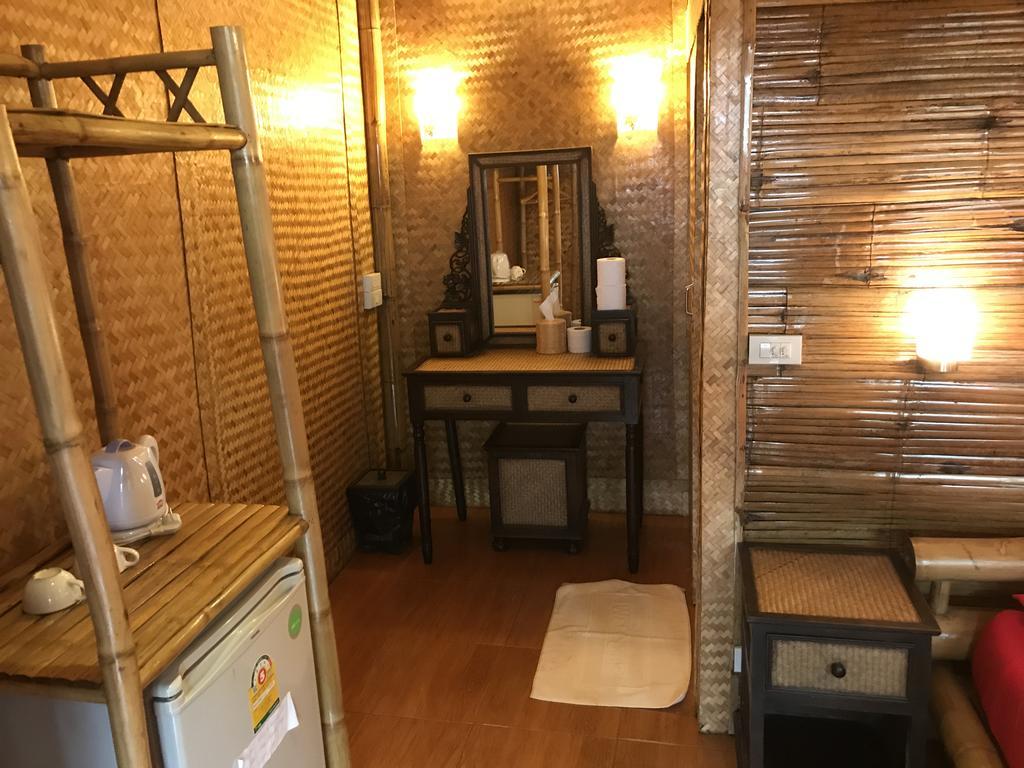 Boutique Hotel & Restaurant, Jaidee Bamboo Huts Chiang Mai Exterior foto