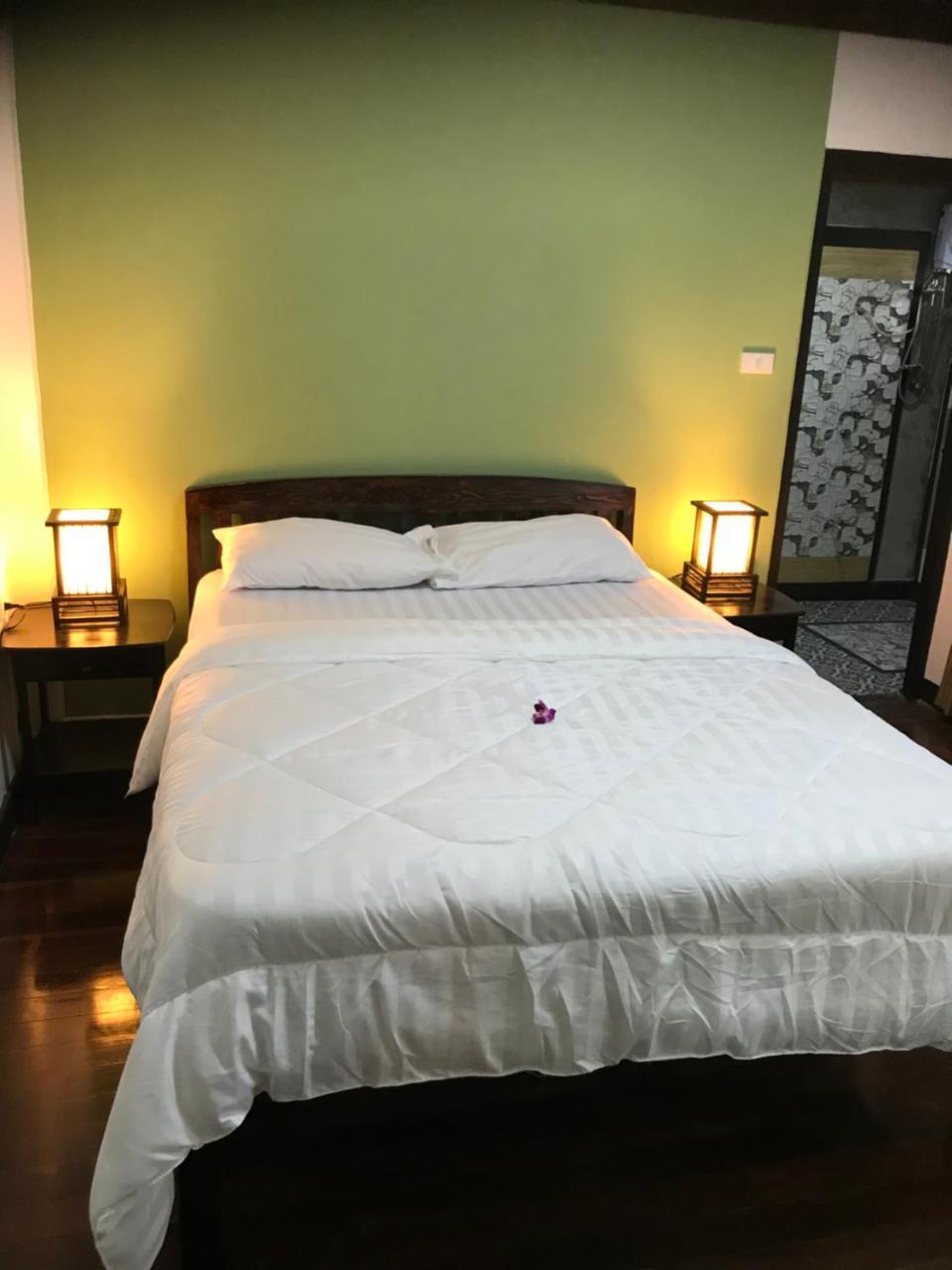 Boutique Hotel & Restaurant, Jaidee Bamboo Huts Chiang Mai Exterior foto