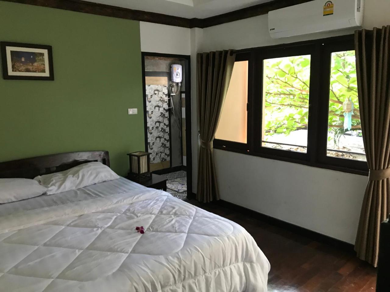 Boutique Hotel & Restaurant, Jaidee Bamboo Huts Chiang Mai Exterior foto