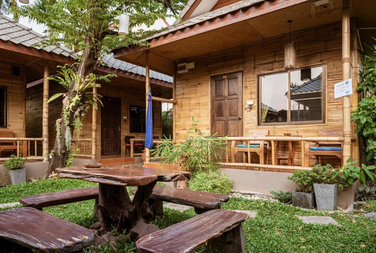 Boutique Hotel & Restaurant, Jaidee Bamboo Huts Chiang Mai Exterior foto